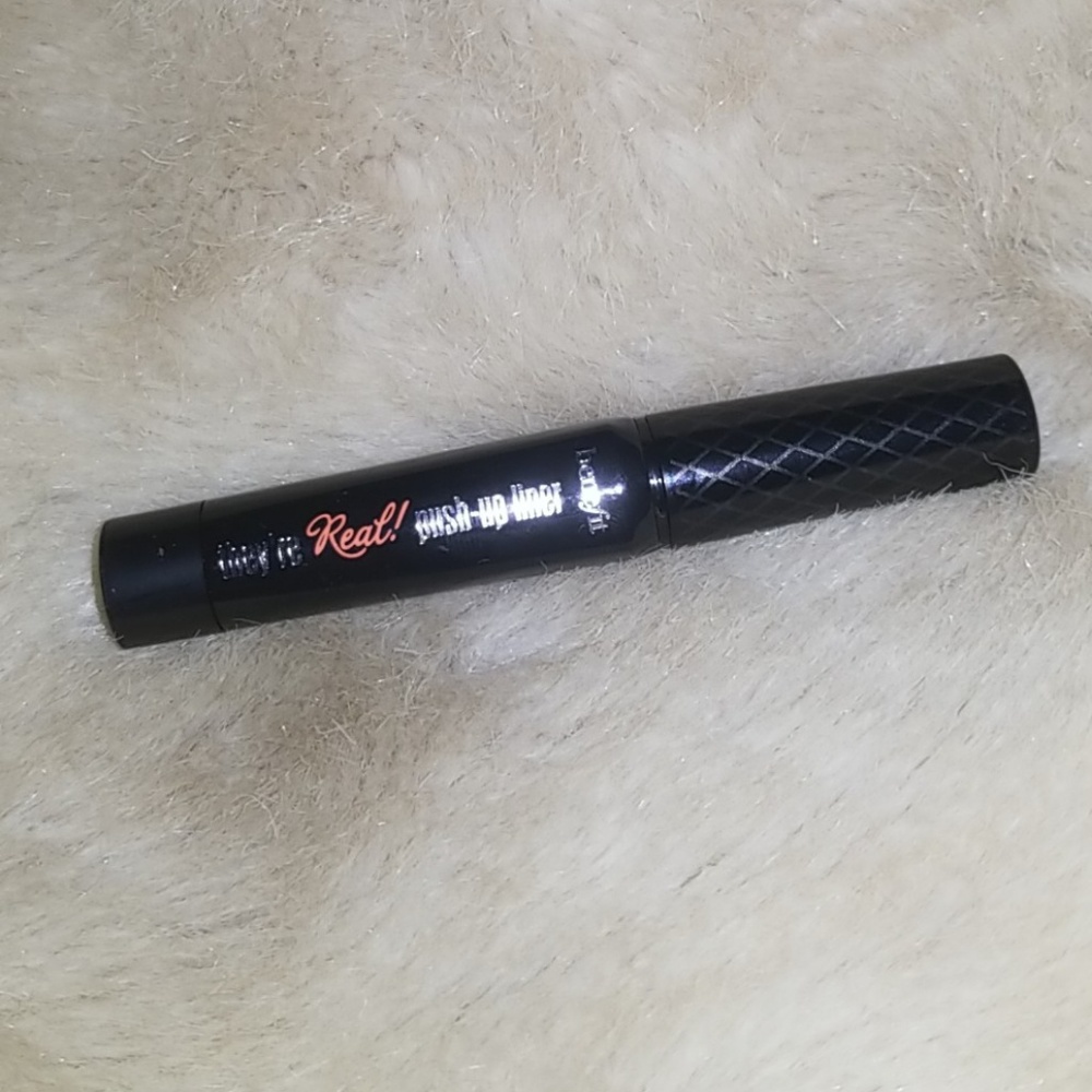 Benefit Push Up Liner Mini